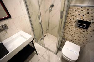 Perada Suite & Room