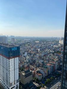 Vinhomes Sky Lake - Pham Hung - 3BR