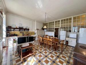Château parc privé Gîte du Tilleul
