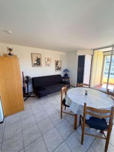 AIG 62 – Studio cabine – Résidence Voile d’Oc – Gruissan – 4 personnes