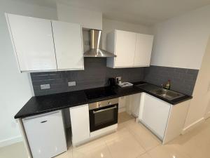 Radstock Road - Room 2