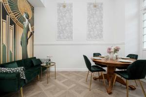 River Art Deco Luksusowy Apartament w Centrum blisko Rynku by Renters Prestige