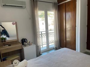 Platanos Rooms