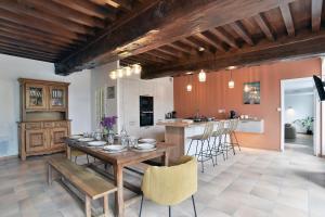 LEtang Guillaume - Avec Jacuzzi jardin de 5000m2