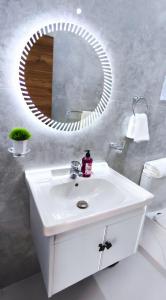 Villa con Jacuzzi Privado cerca de Buggies y Playa Macao Punta Cana