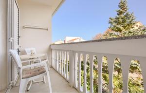 1 Bedroom Awesome Apartment In Pula