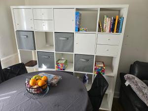 Spacious Home Near Station Easy London Access