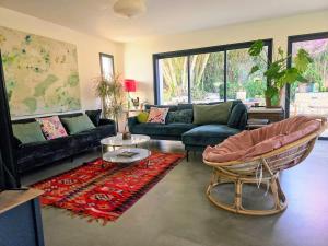 Maison dArtiste design avec piscine 10 pers