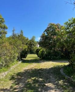 Beau duplex de 90m2 avec jardin clos de 2000m2