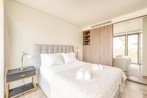 GuestReady - Stylish Diplomat I 202