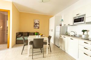 Rina Sea Apartments img1