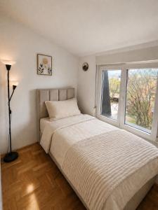 KAZUAR Residence Luxury 2BR Cetinje