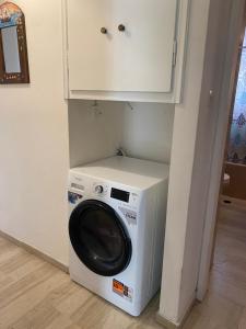 Quiet apartment in Chalandri close to the metro