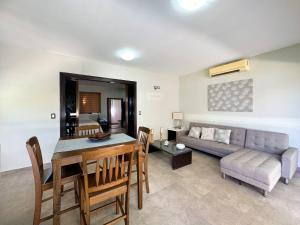 TESORO DEL ESTERO hermosa casa vacacional en Costa del Sol a orillas del estero de Jaltepeque