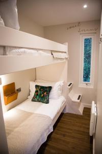 The Jungle - Luxury Glamping Lodge Cheshire