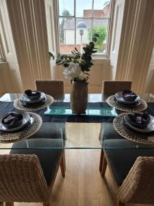 One Bedroom Luxury Regency Apartment