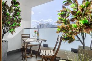 Lumina I 2BR Apart near Centrum Nauki Kopernik I Balcony I Parking