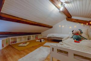 Lescarpin - Billiards - Historic
