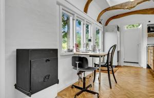 1 Bedroom Gorgeous Home In Gilleleje