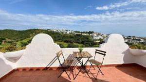 White and Green Duplex, by sol maestranza