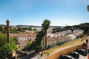 Vista mar y piscina en SAgaró a 300m de la playa