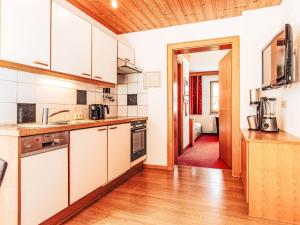Apartment Sarah in Galtür by Interhome