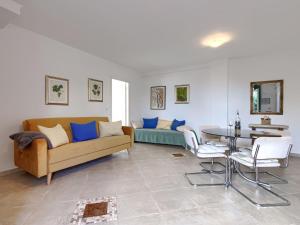 Apartment File-6 by Interhome
