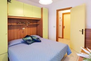 Villaggio Olimpia-Perseo, with a large wooded park, 3 swimming pools, tennis courts and a bar