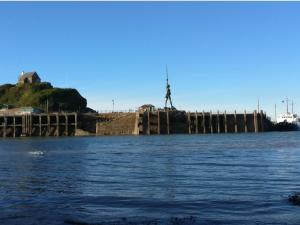 Townhouse, Sleeps 4 - 2 Min Walk to The Harbour!