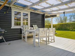 Holiday Home Lamberthus - 600m from the sea by Interhome