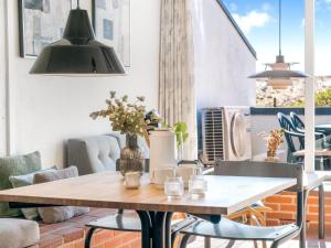 Apartment Edisa - 50m from the sea by Interhome