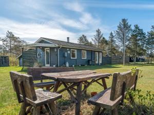 Holiday Home Antonella - 400m from the sea by Interhome
