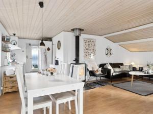 Holiday Home Antonella - 400m from the sea by Interhome