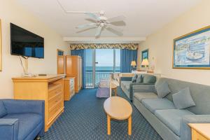 Beachfront Fun Steps to SkyWheel-Yachtsman 1005