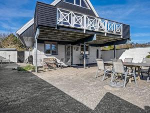 Holiday Home Eikka - 100m from the sea by Interhome