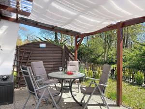Holiday Home Bungalow 33 by Interhome