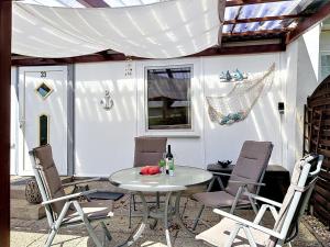 Holiday Home Bungalow 33 by Interhome