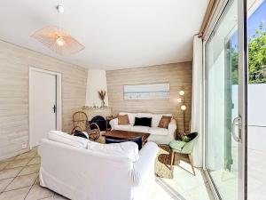 Holiday Home Ty Bottez by Interhome