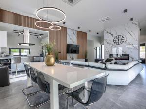 Villa De Karlo by Interhome