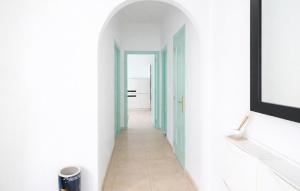 2 Bedroom Cozy Apartment In Oliva