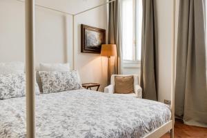 Brera Charming House - Elegant Flat with Balcony and Courtyard View