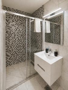 KAZUAR Residence Luxury 2BR Cetinje