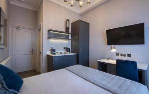 Second Floor Suite-Rathmines-WiFi & Comfort