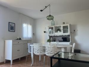 Appartement l 4 per l Piscine l Terrasse l Golf l Luberon