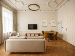 Hotel Traugutta 12