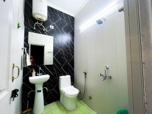 1BHK with 2 King Beds, Kitchen & Balcony Dehradun