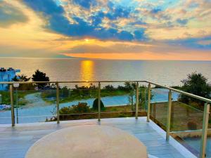 CoastSide Apartments