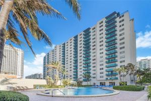 2 bedroom, 2 bathroom apartment at Sian Residences, ocean view!