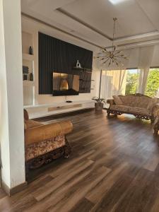Luxe Apartments