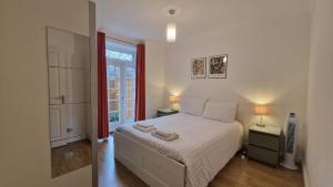 2 bedroom flat - 15 min walk to Big Ben